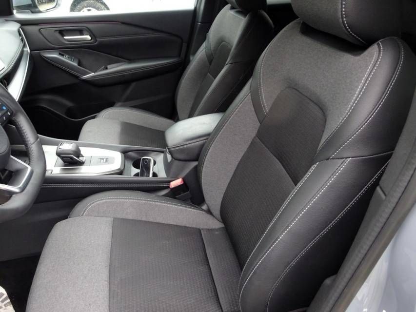 Fahrzeugabbildung Nissan QASHQAI abn.Anhängerkupplung/HeadUp/el.Heckklapp