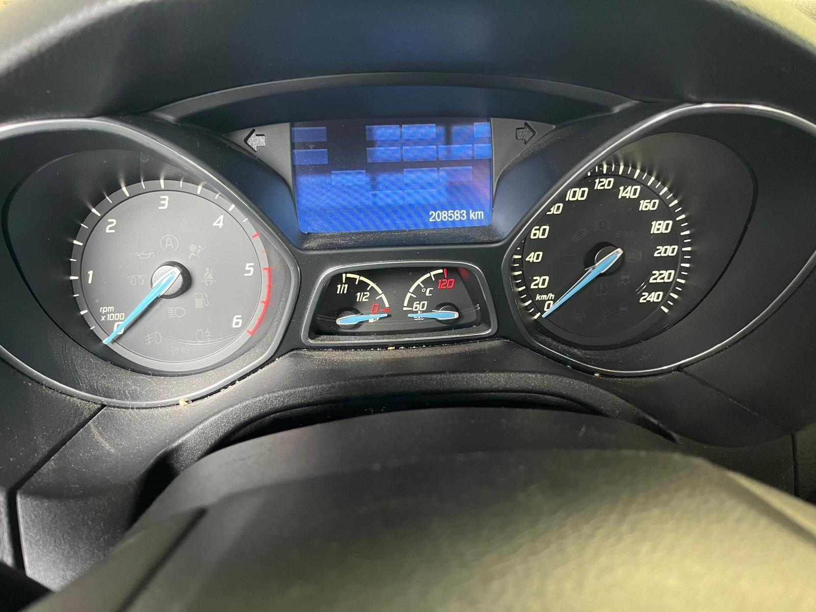 Ford Focus 2014 — photo 6