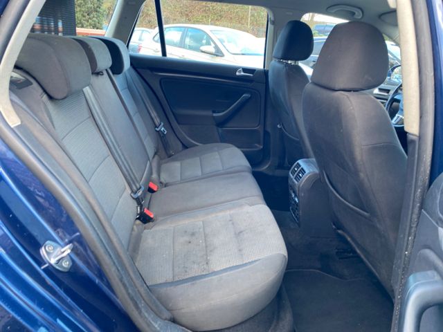 Volkswagen Golf Comfortline EXPORT Schaltgetriebe Blau