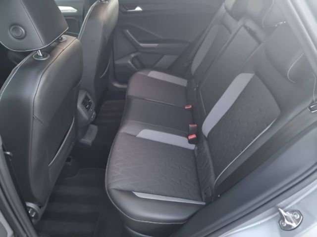 Fahrzeugabbildung Volkswagen T-Roc 1.5 TSI GOAL LED-PLUS IQ.DRIVE NAVI KAMERA
