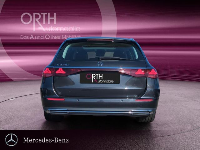 E 220 dT n.Modell PANO AHK NAVI DIST LED KEYLESS