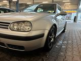 Volkswagen Golf 4 1,6 16v - Volkswagen Golf aus 2003: 1.6