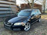 Volvo V70 D5 AWD-4x4 Edition R Design -Navi-Xen-leder - Volvo V70: R Design