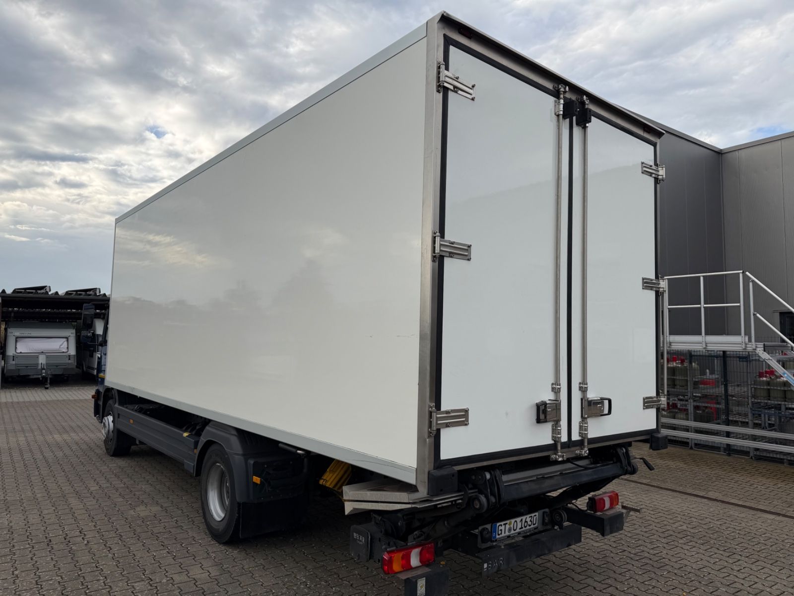 Fahrzeugabbildung Mercedes-Benz Atego 1524 L Tiefkühlkoffer Thermok.LBW Faltl.
