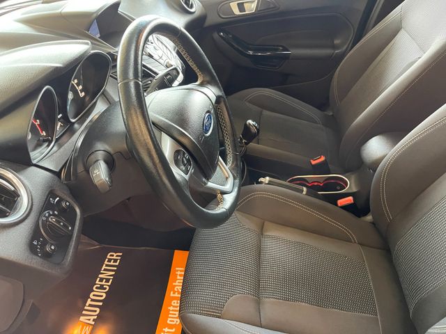 Ford Fiesta Titanium *NAVI*KLIMAAUTOMATIK*SZHZ*