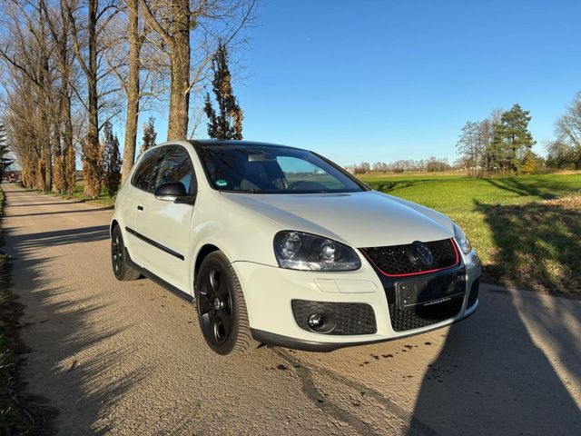 Volkswagen *Golf 5 GTI*