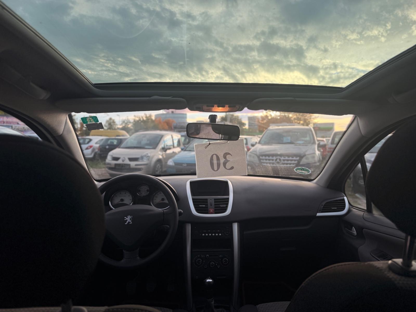 Peugeot 207 2011 — photo 14