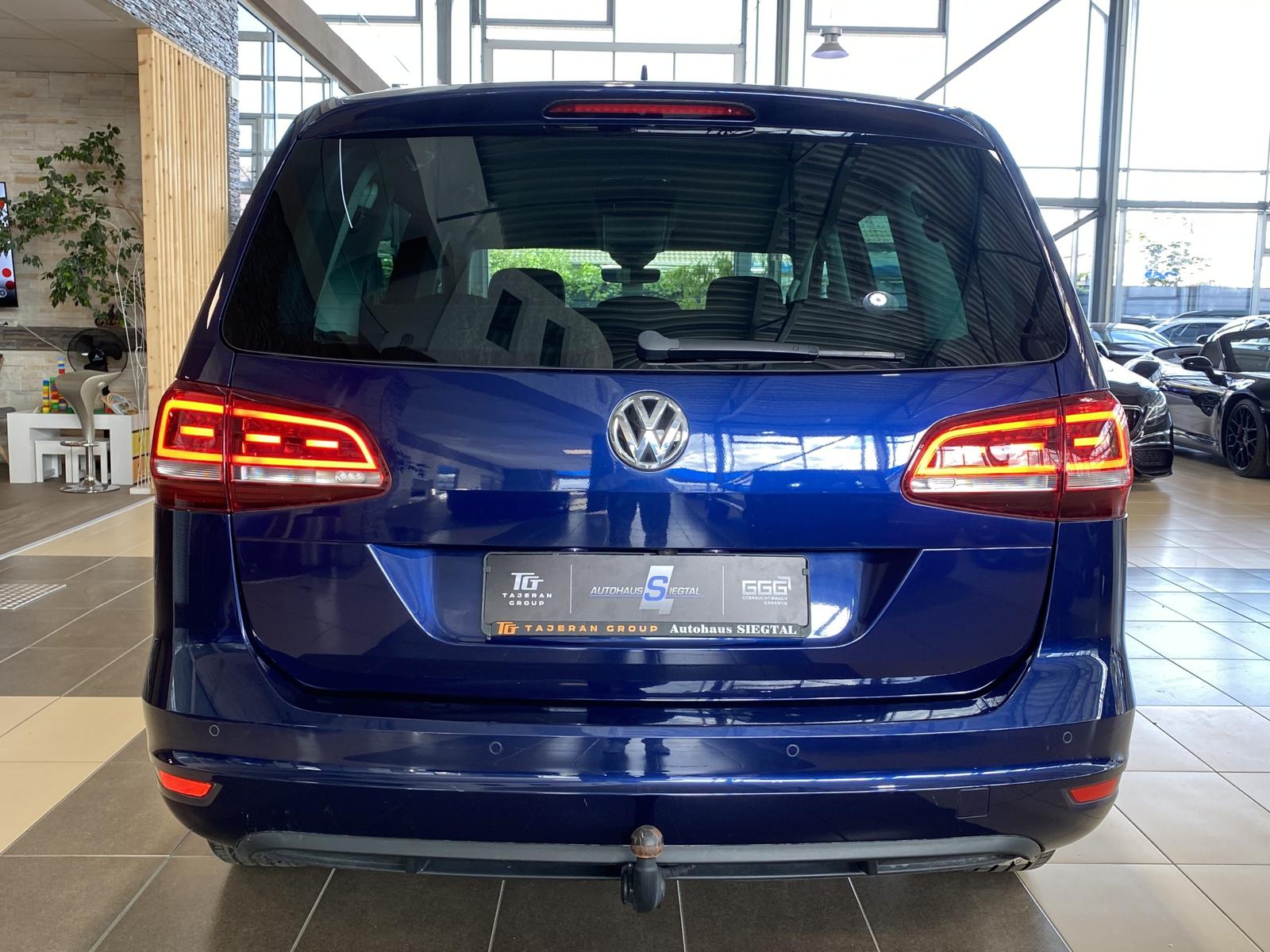 Volkswagen Sharan IQ.DRIVE 7-Sitzer R.Cam Navi AHK ACC SHZ, миниатюра 5