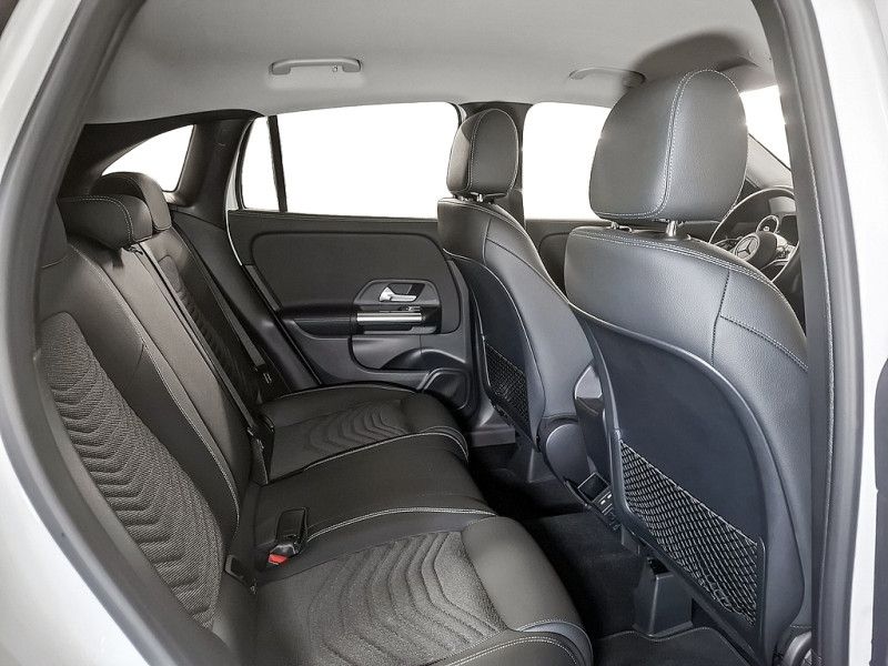 Mercedes-Benz GLA 180 d PROGRESSIVE AHK KAMERA SPUR PDC SHZ foto 7