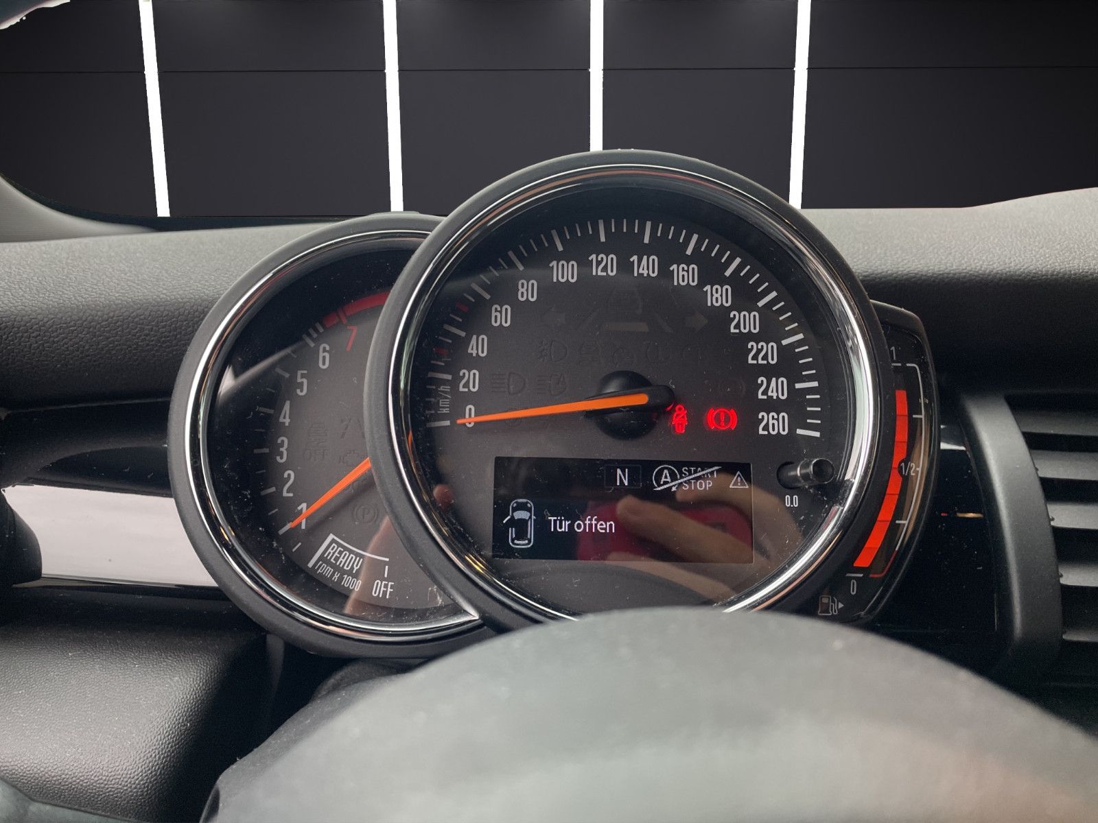 Fahrzeugabbildung MINI Cooper One*SitzHZ*PDC*Ambiente*Carbon*