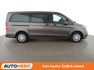 Mercedes V 220 - 7