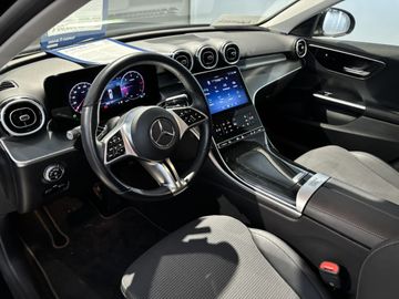 Fotografie 13 des Mercedes-Benz C 220 d T 9G-TRONIC Avantgarde