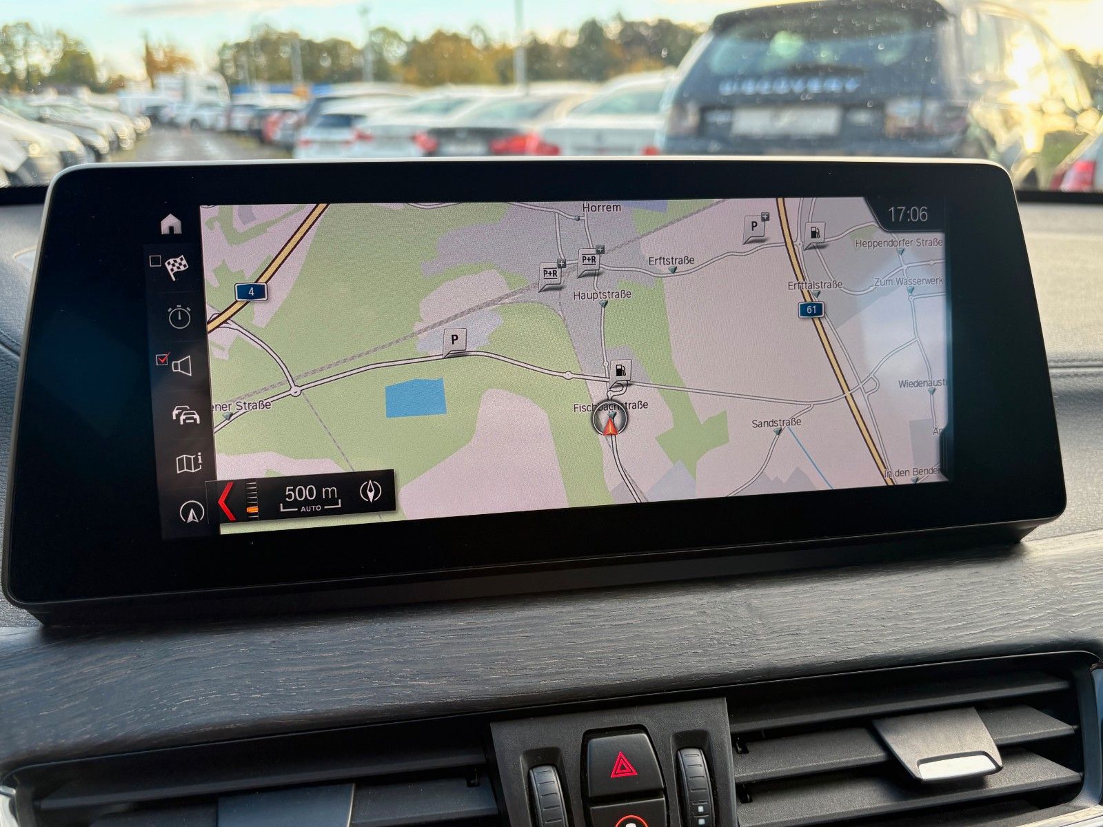 Fahrzeugabbildung BMW X1 sDrive18d Aut. M SPORTPAKET Navi LED Pano HUD
