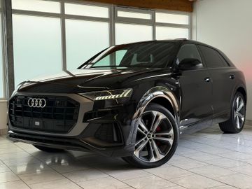 Audi Q8 - 2