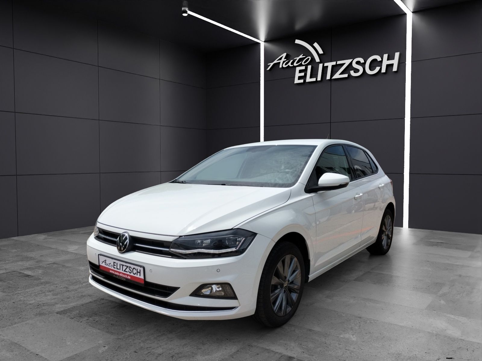 Fahrzeugabbildung Volkswagen Polo Highline TSI DSG LED ACC SHZ PDC WeConnect