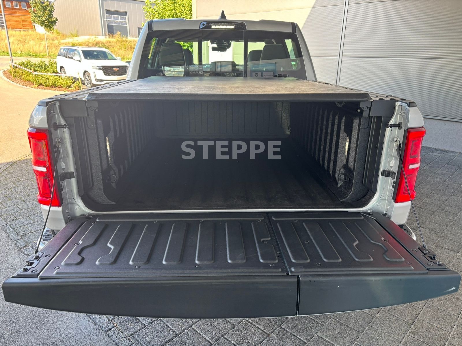 Dodge 2026 RAM 1500 Limited Night 5,7LV8 Rambox MFT