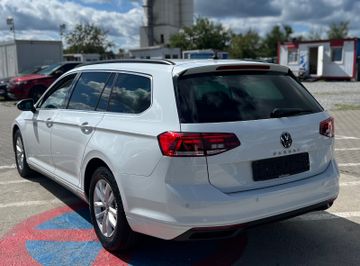 Volkswagen Passat Variant - 9
