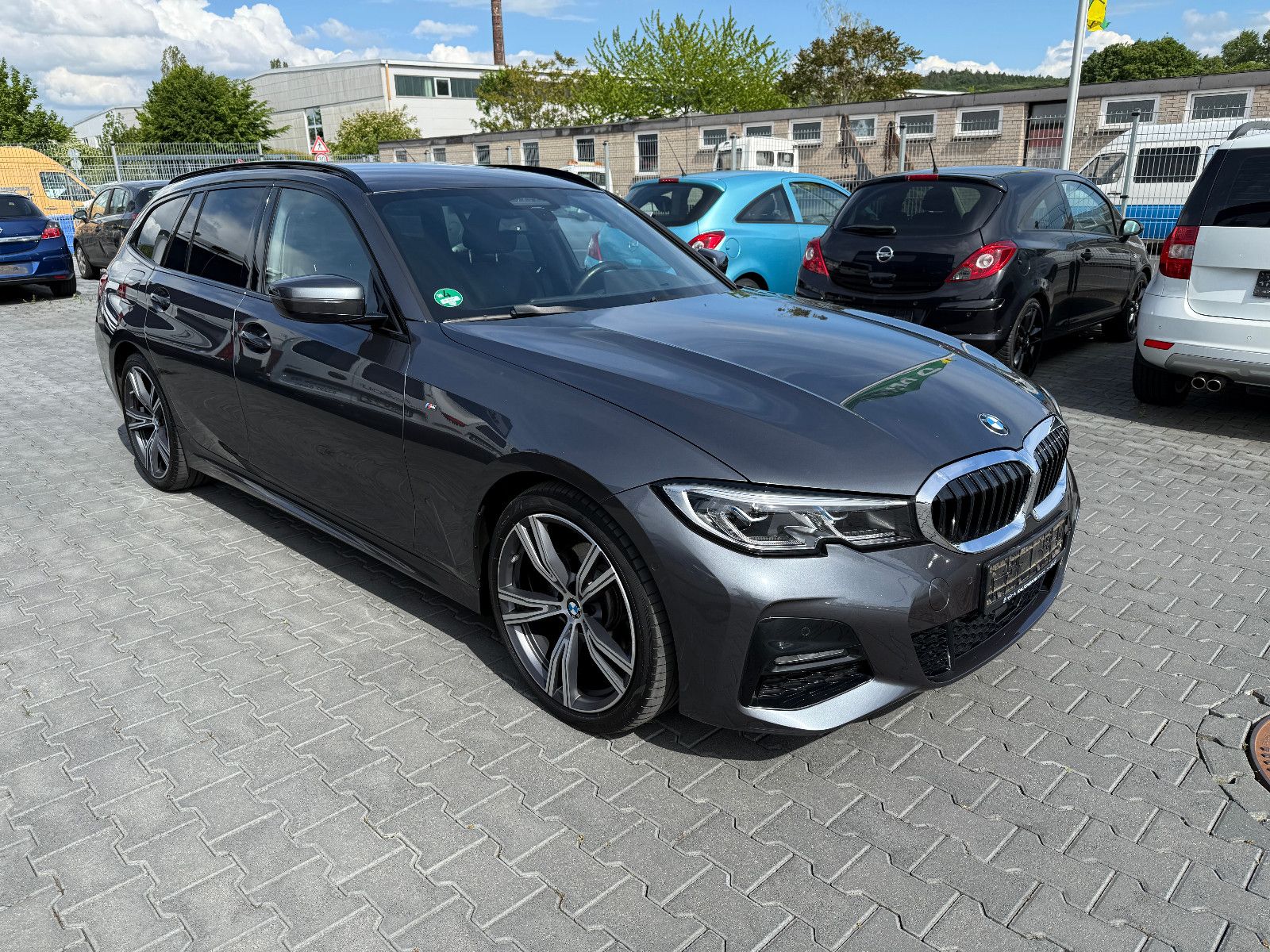 BMW 320 3 Touring 320 d xDrive M Sport foto 2