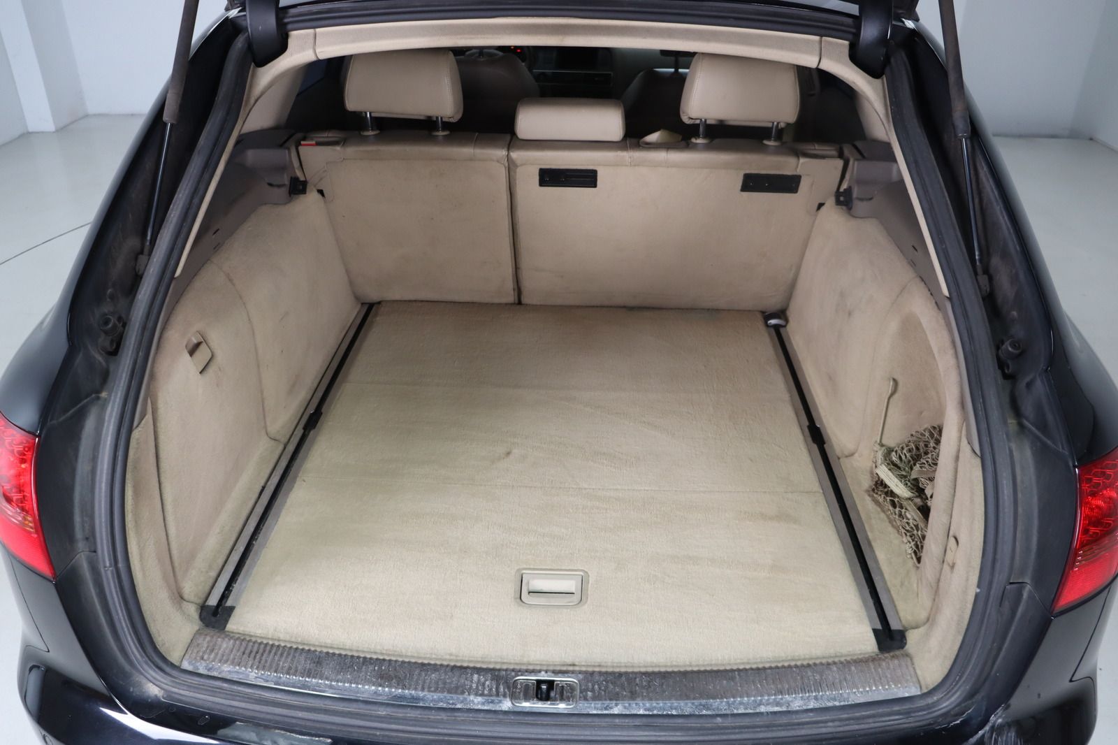 Fahrzeugabbildung Audi A6 3.0 TDI quattro Avant * Bi-Xenon * Memory
