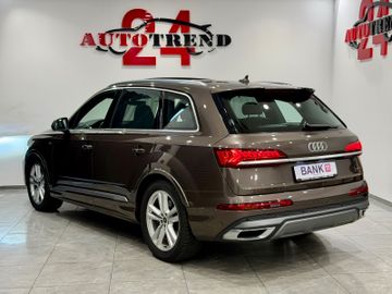 Audi Q7 - 11