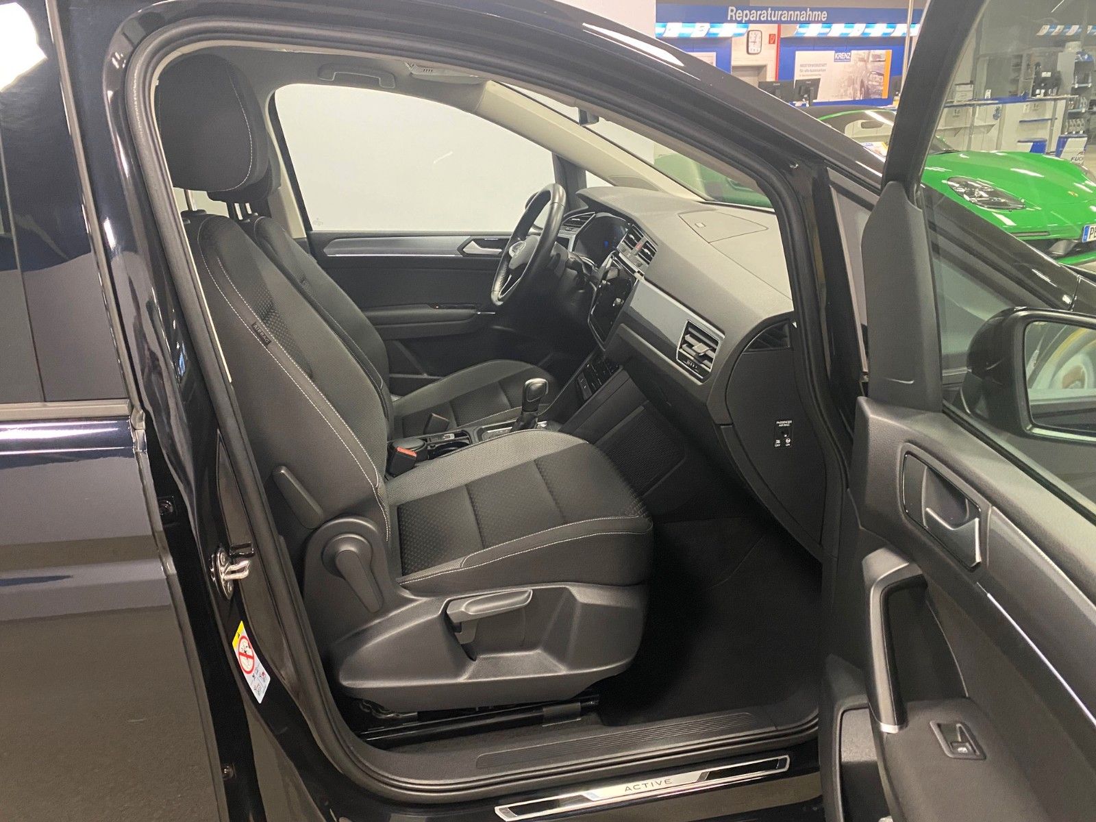 Fahrzeugabbildung Volkswagen Touran 1.5 TSI DSG ACTIVE+7 Sitze+ACC+NAVI+Totwi