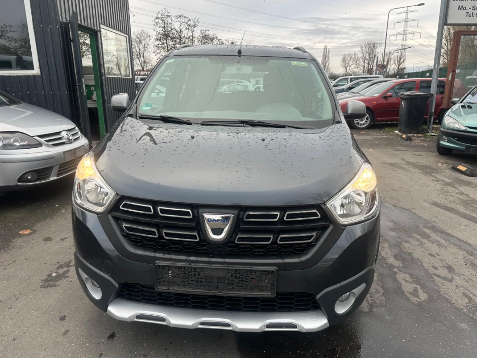 Dacia Lodgy Stepway Celebration 7 setze Navi