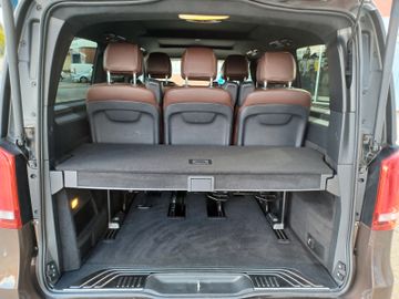 Fahrzeugabbildung Mercedes-Benz V 250d Exclusive Edition 4M Lang AMG-Line/Pano