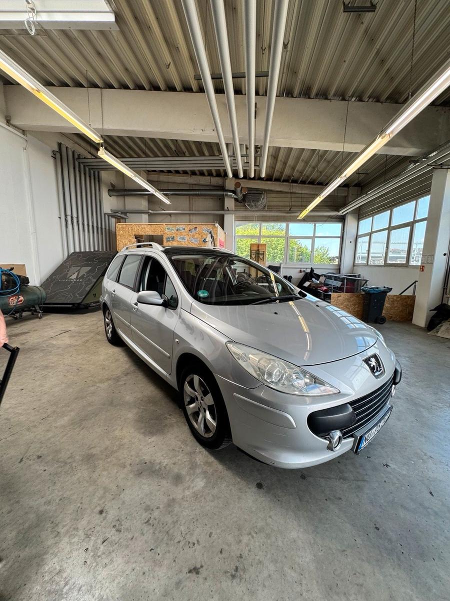 Peugeot 307