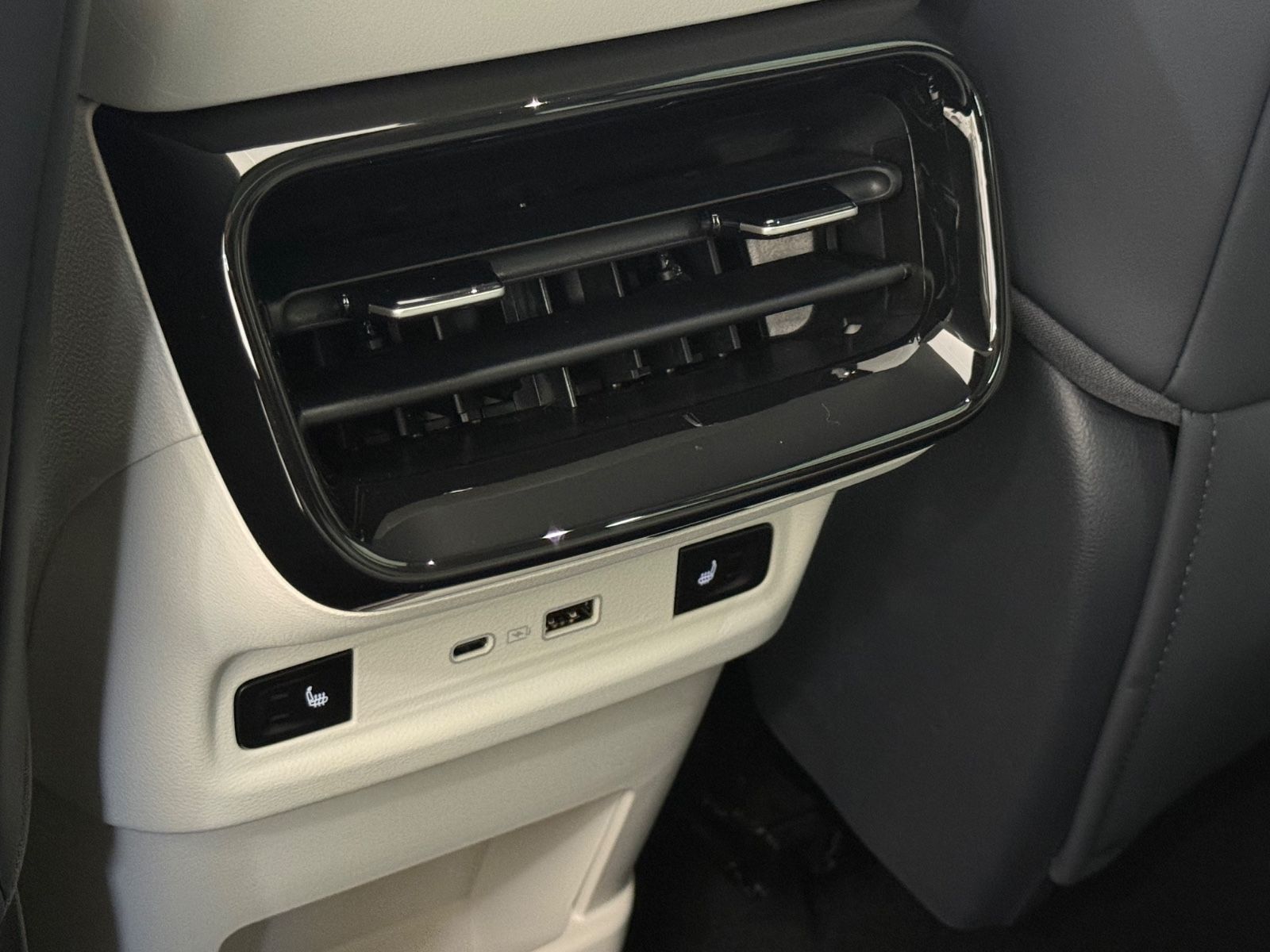 Geely E5 - Bild 18