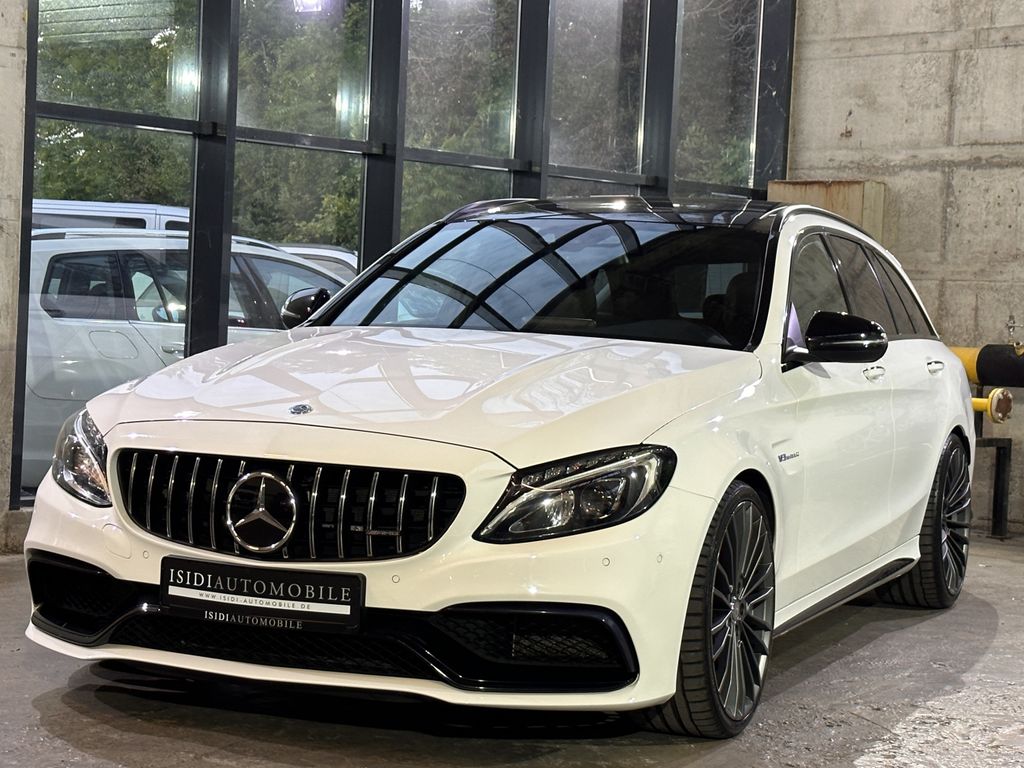 Mercedes-Benz C 63 AMG
