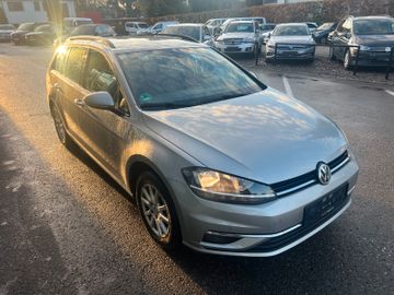 Volkswagen Golf - 3