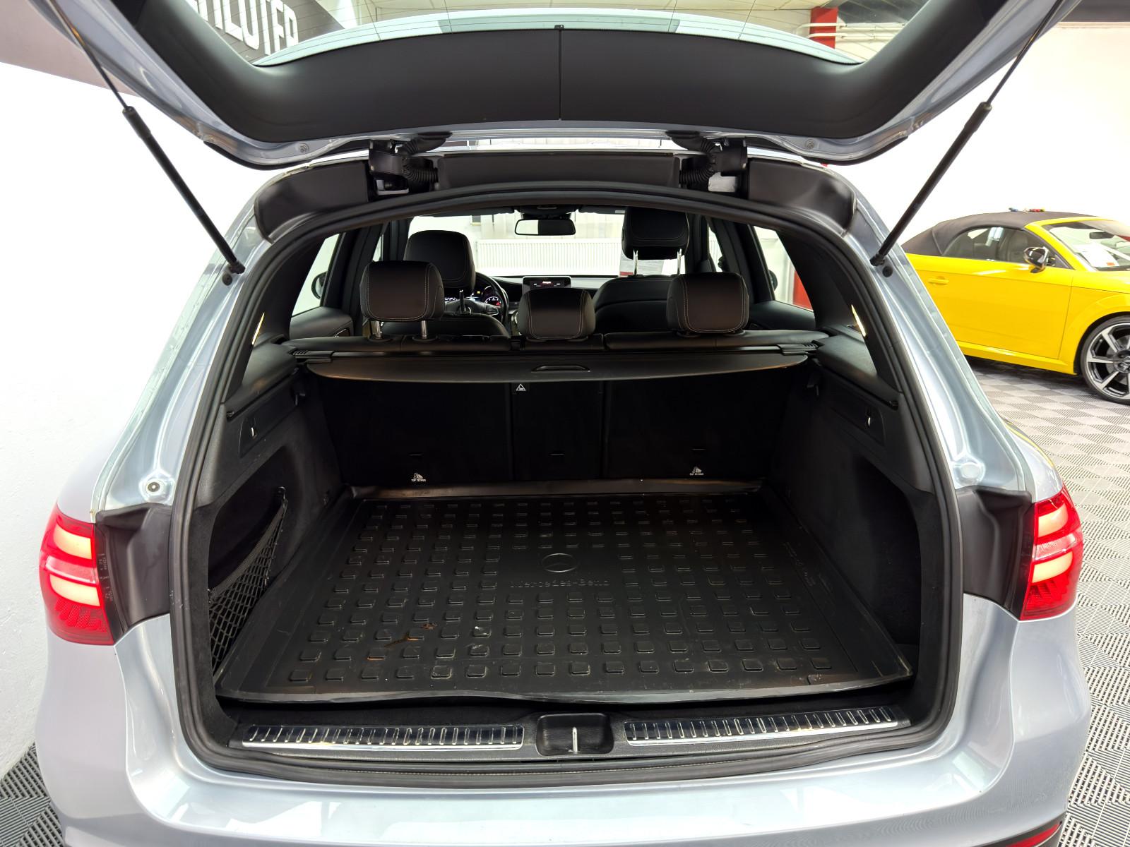 Mercedes-Benz GLC 250 4Matic *LED*SHZ*Navi*RFK*