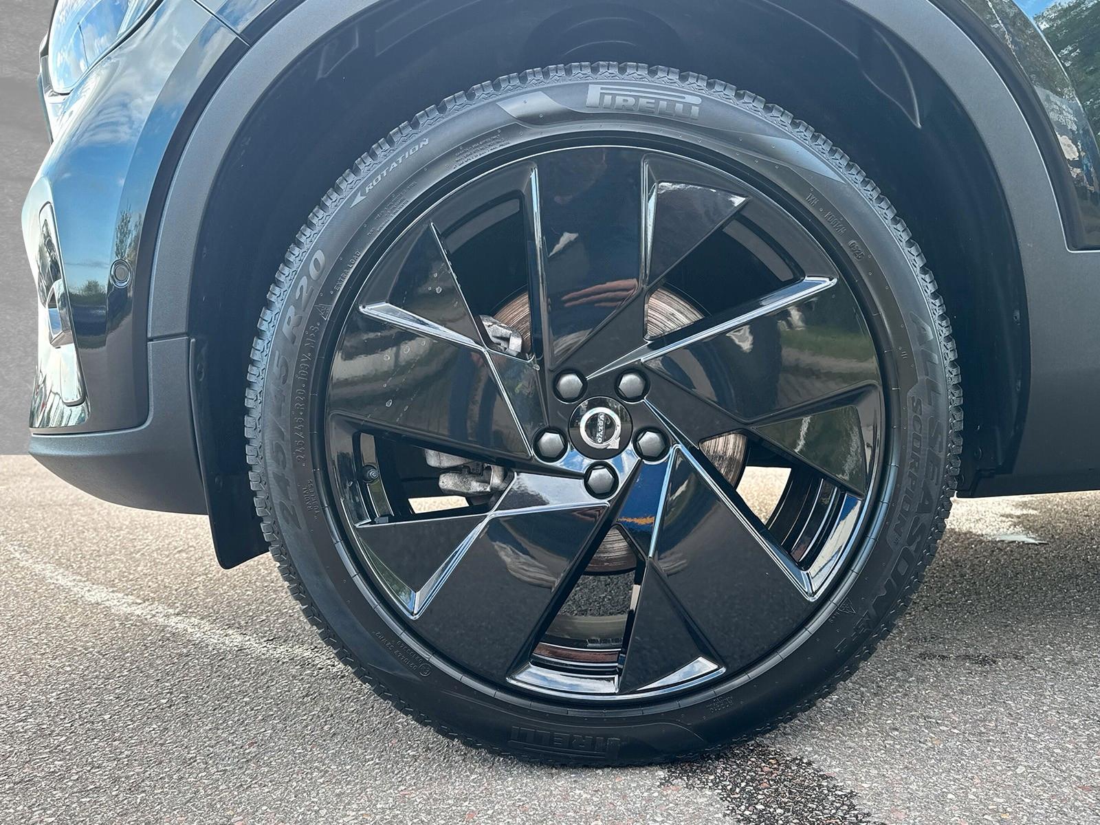 Volvo XC40 B3 Plus Black Edition  ACC BLIS LED