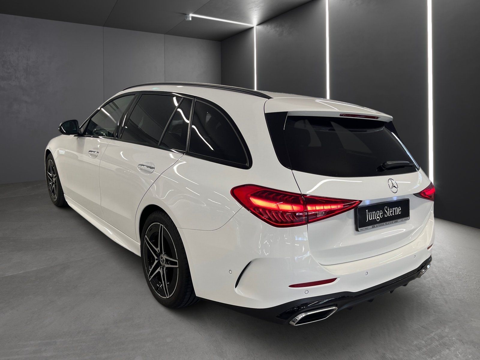 Fahrzeugabbildung Mercedes-Benz C 200 T AMG PLUs*Pano*HUD*AHK*Distro*Night*360°*