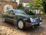 Mercedes-Benz E 270 CDI ELEGANCE  - gebrauchte Mercedes-Benz E 270 aus dem Jahr 2000