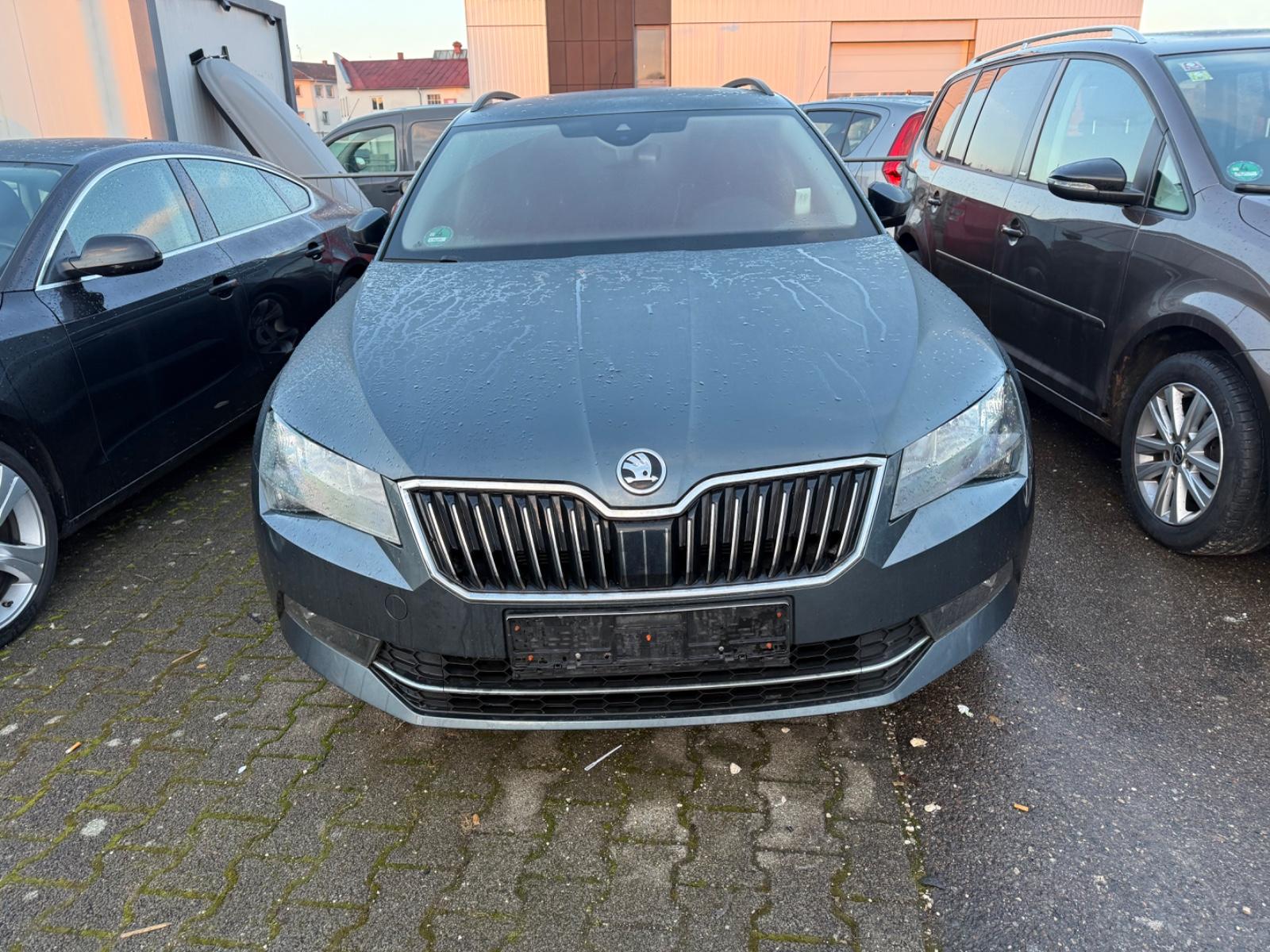 Skoda Superb Combi Ambition 4x4