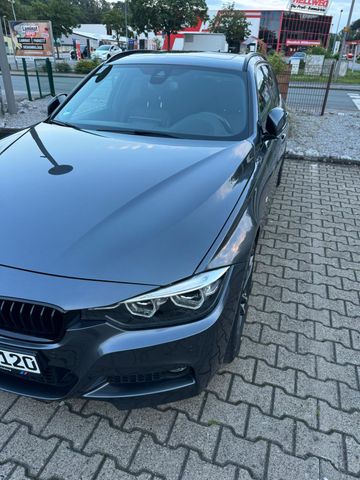 BMW 320d xDrive Touring M Sport Shadow Auto. M S...