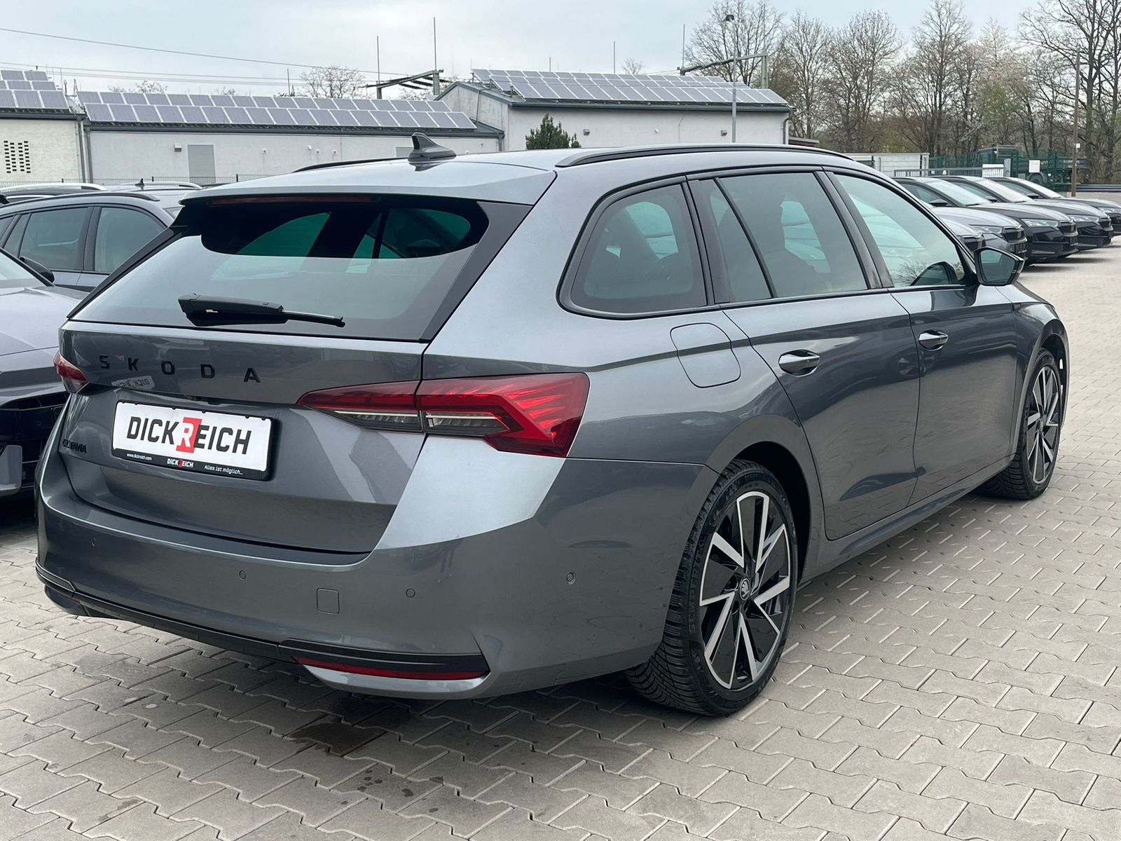 Fahrzeugabbildung SKODA Octavia 2.0 TDI Sportline DSG MATRIX*WINTER*5J.G