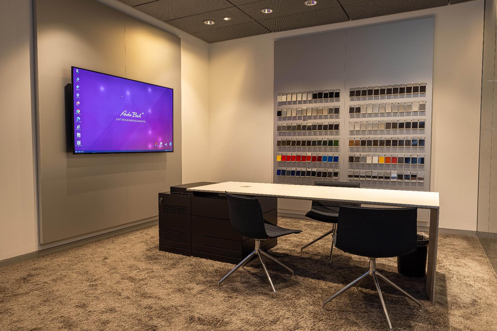 showroom-image-bottom