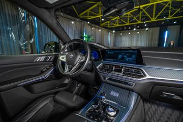 2022 Alpina XB7 — миниатюра 13