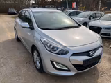Hyundai i30 1.4 Intro Edition Winterpaket Klima PDC - Hyundai i30 Intro mit Benzin-Antrieb