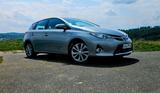 Toyota Auris Hybrid  bei Toyota Scheckheft... - Toyota Auris in Wiesbaden