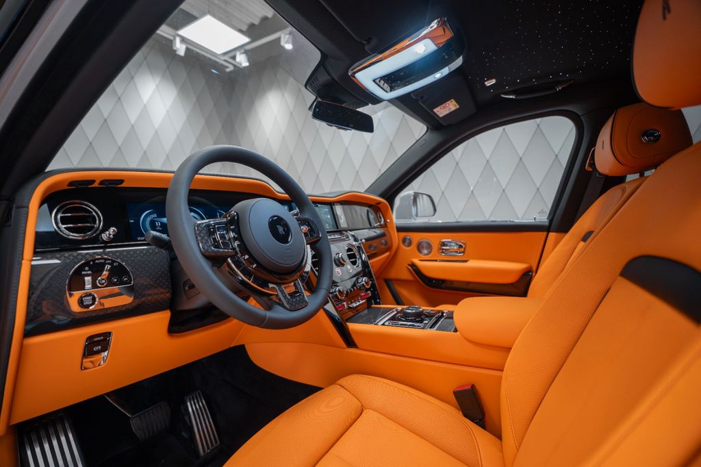 Cullinan BLACK BADGE 2026 GREY/ORANGE STARLIGHT - Bild 9
