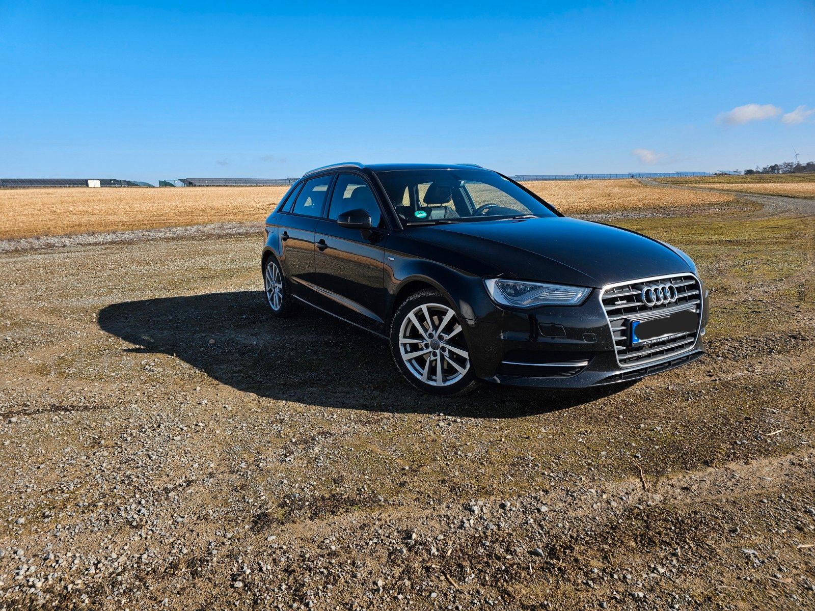 AUDI A3 2.0 TDI S tronic quattro S line Sportb. AHK