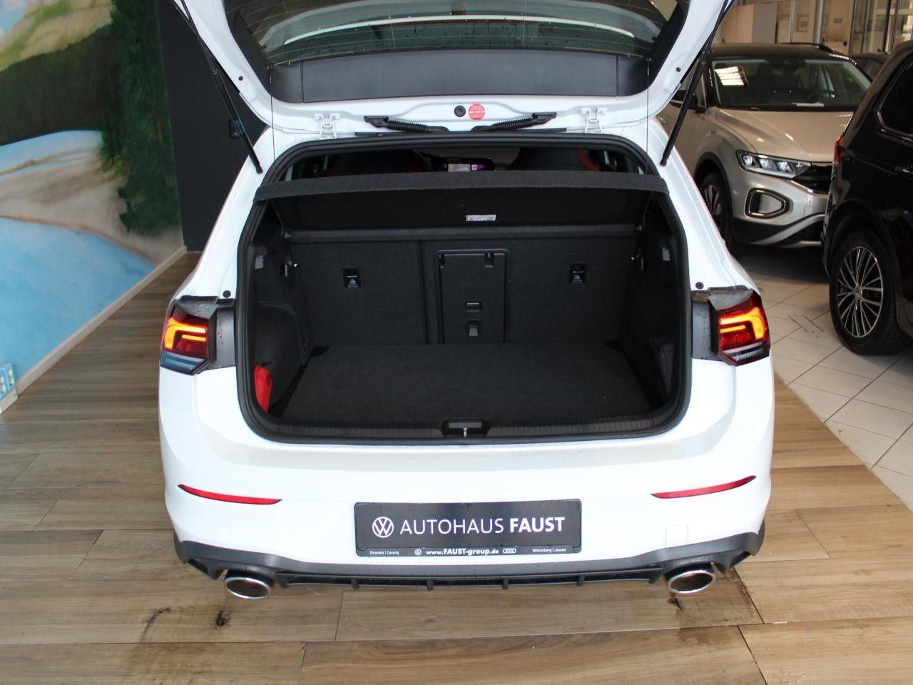 Fahrzeugabbildung Volkswagen Golf VIII GTI Clubsport LED DSG NAVI SHZ