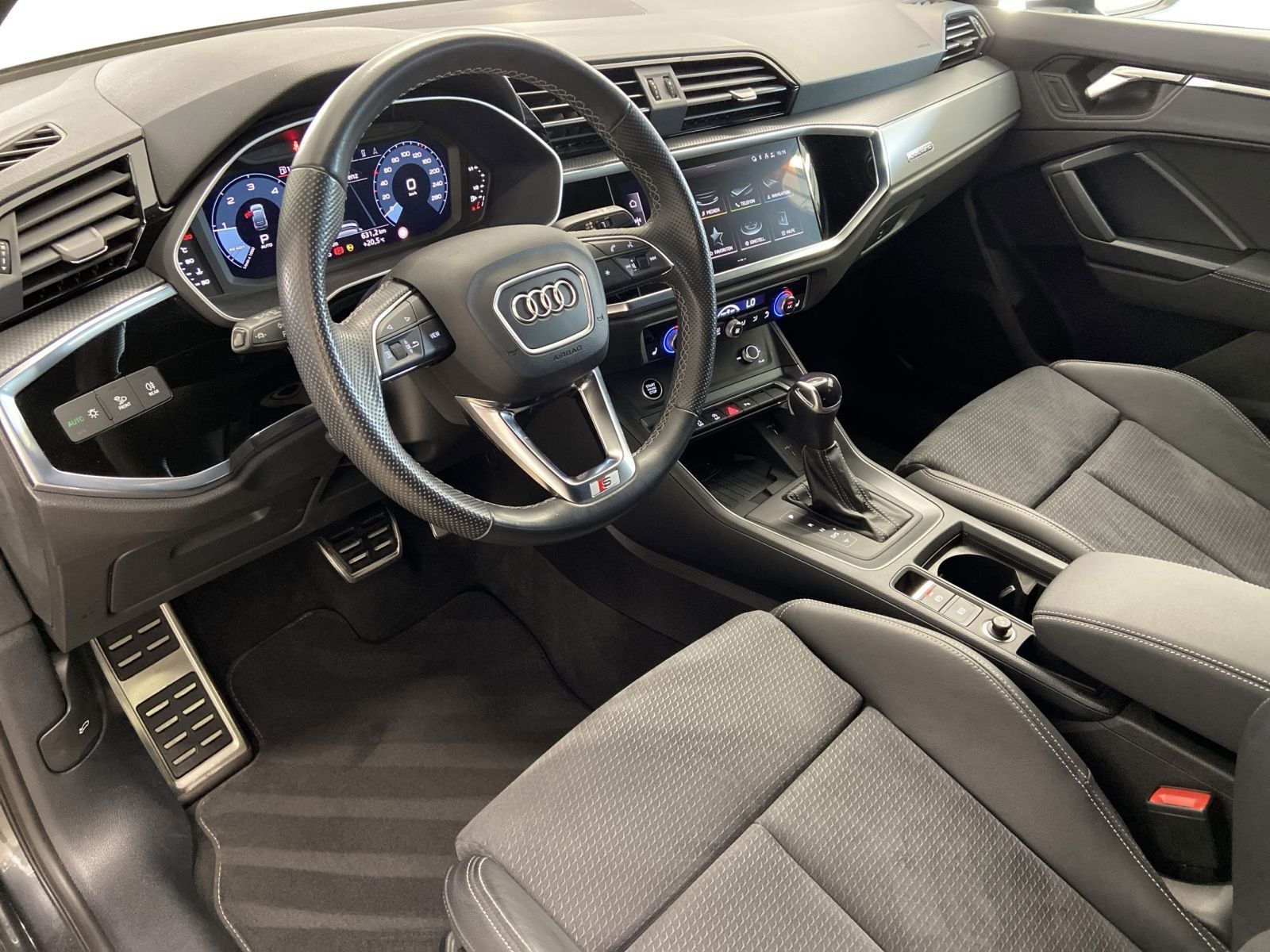 Audi Q3 Sportback 40 TDI quattro S line *LED*AHK* foto 6