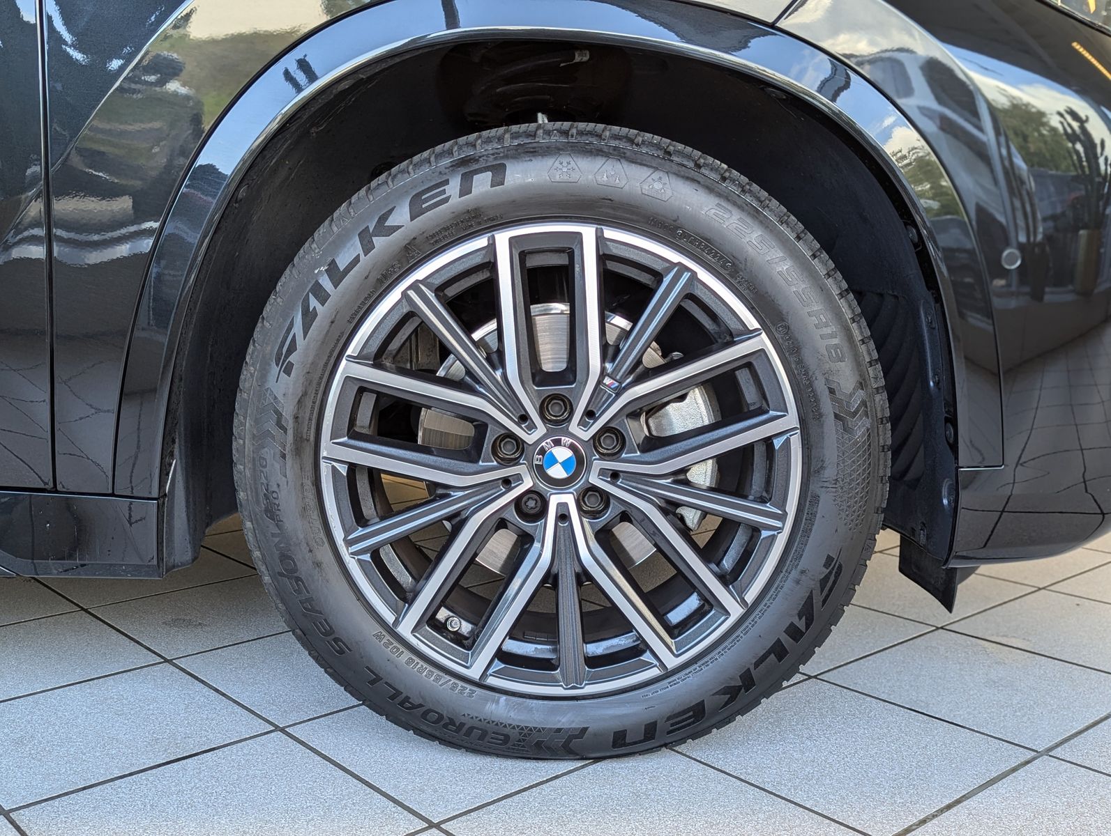 BMW X1 18 d M-Sport Pano Premium-Travel-Paket AHK - Image 10