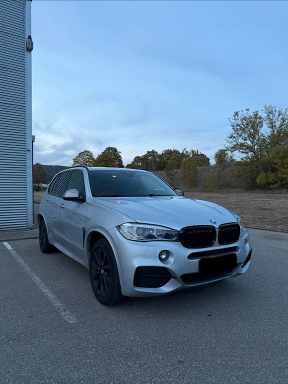 Image of BMW X5 M50