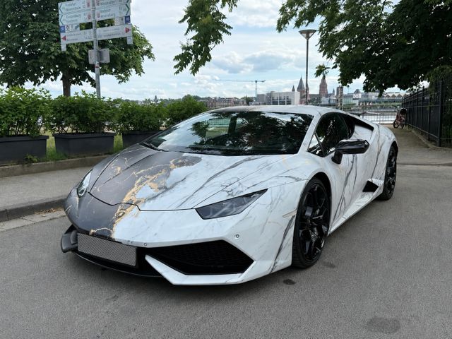 LAMBORGHINI Huracan