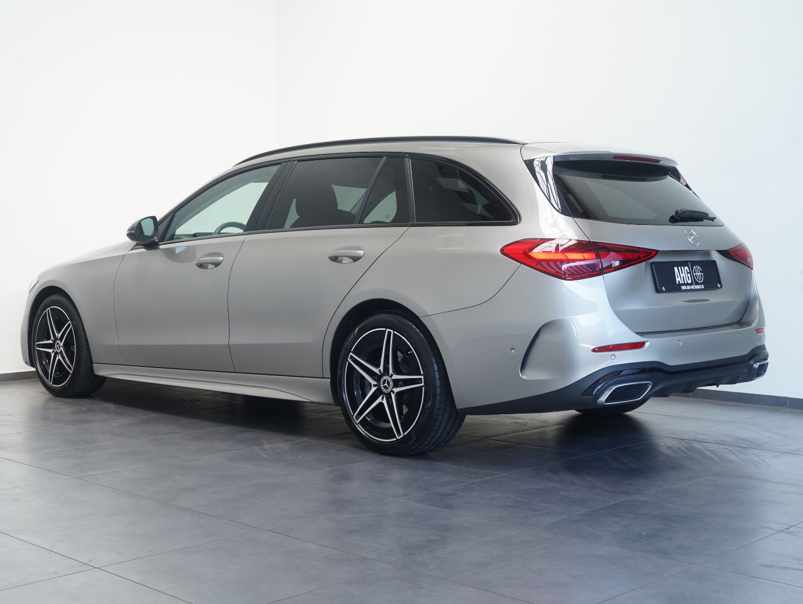 Fahrzeugabbildung Mercedes-Benz C 220 T d AMG Line DISTRONIC/PANORAMA/AHK